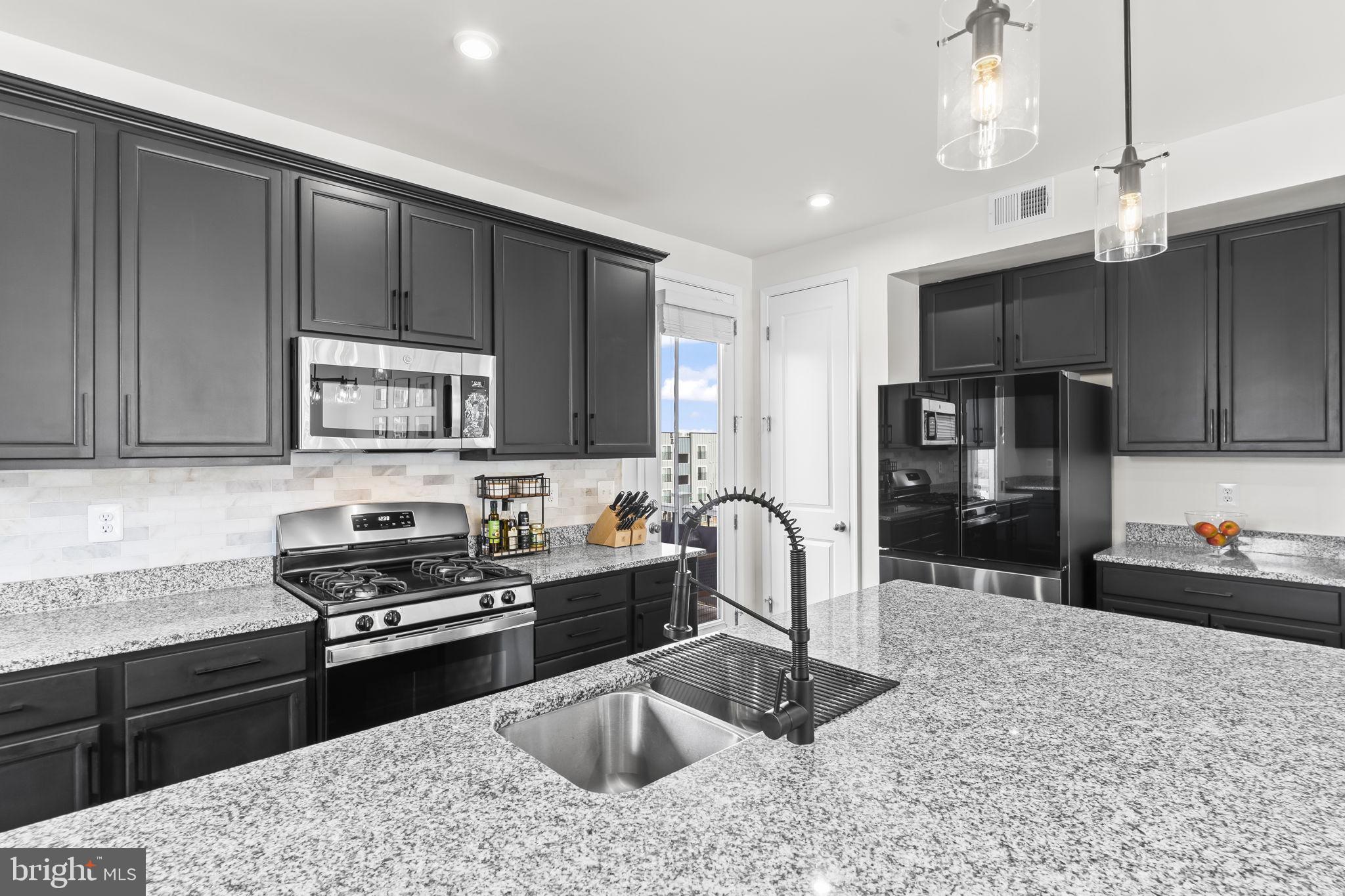 HIGHLAND PARK - Residential