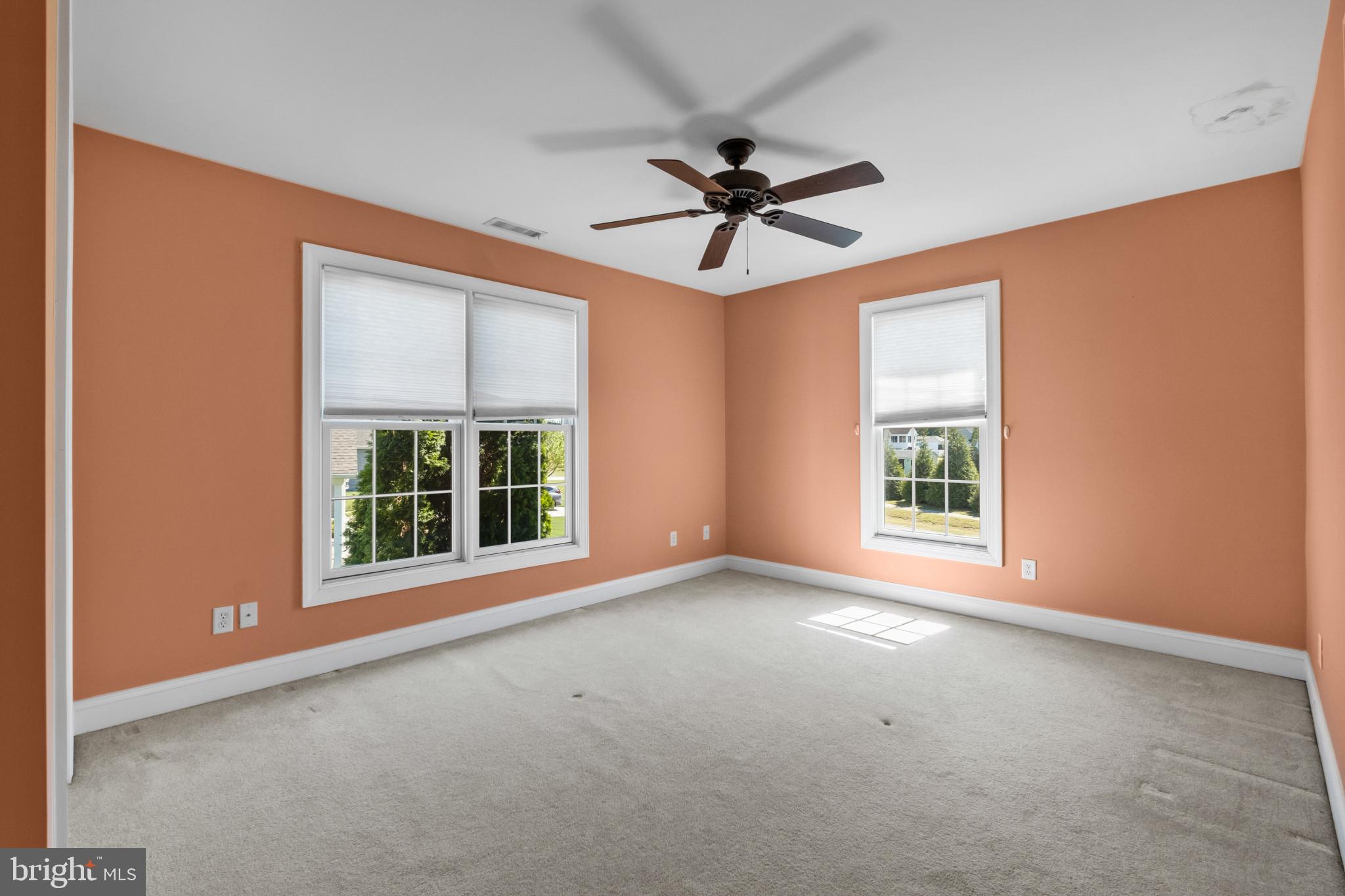 PINTAIL POINTE - Residential