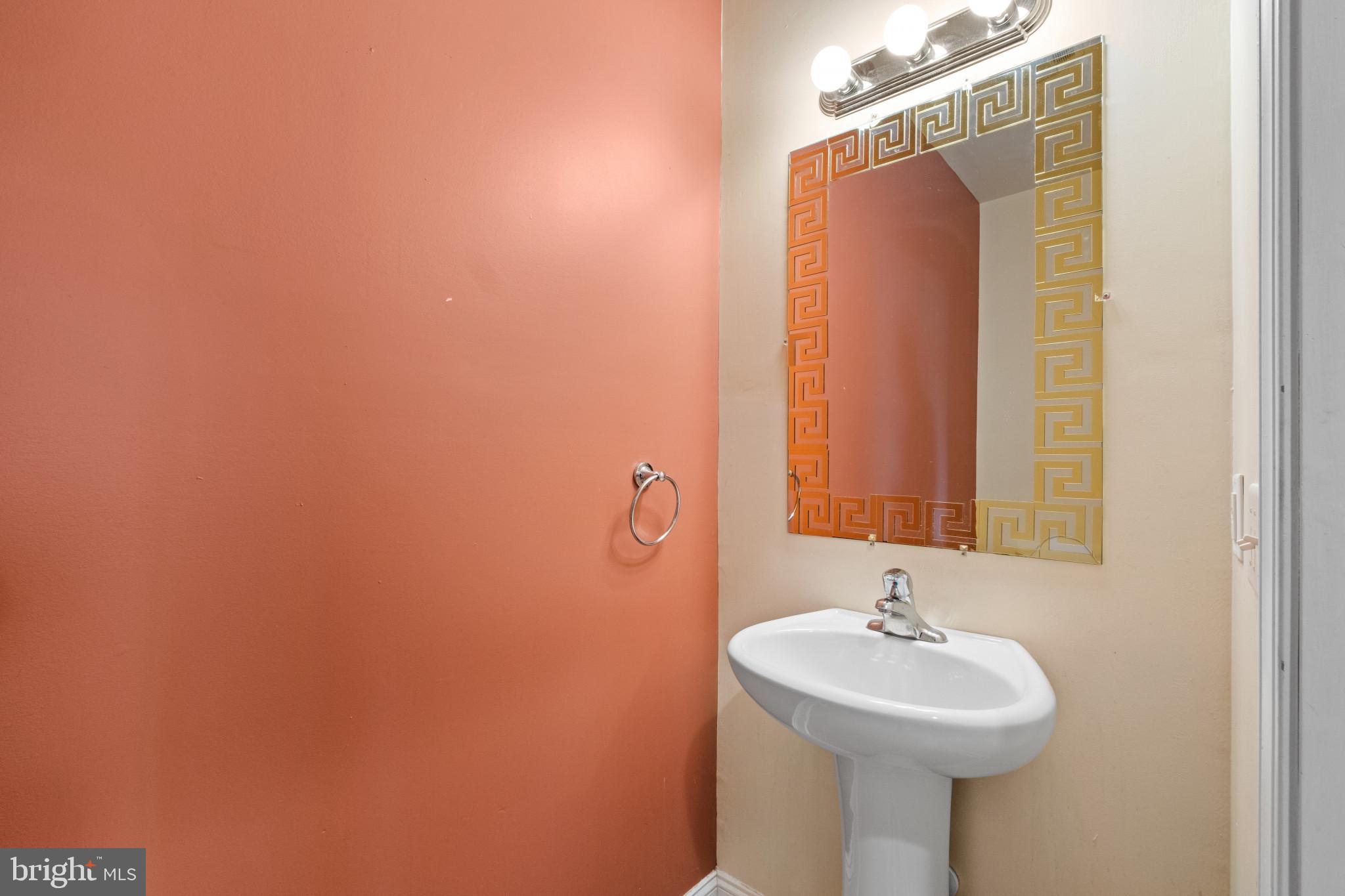 PINTAIL POINTE - Residential