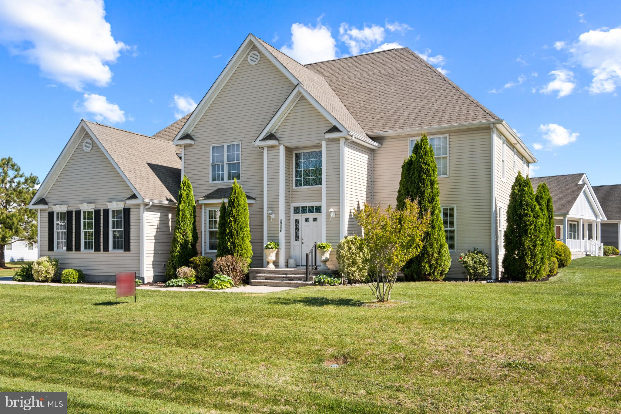 PINTAIL POINTE - Residential