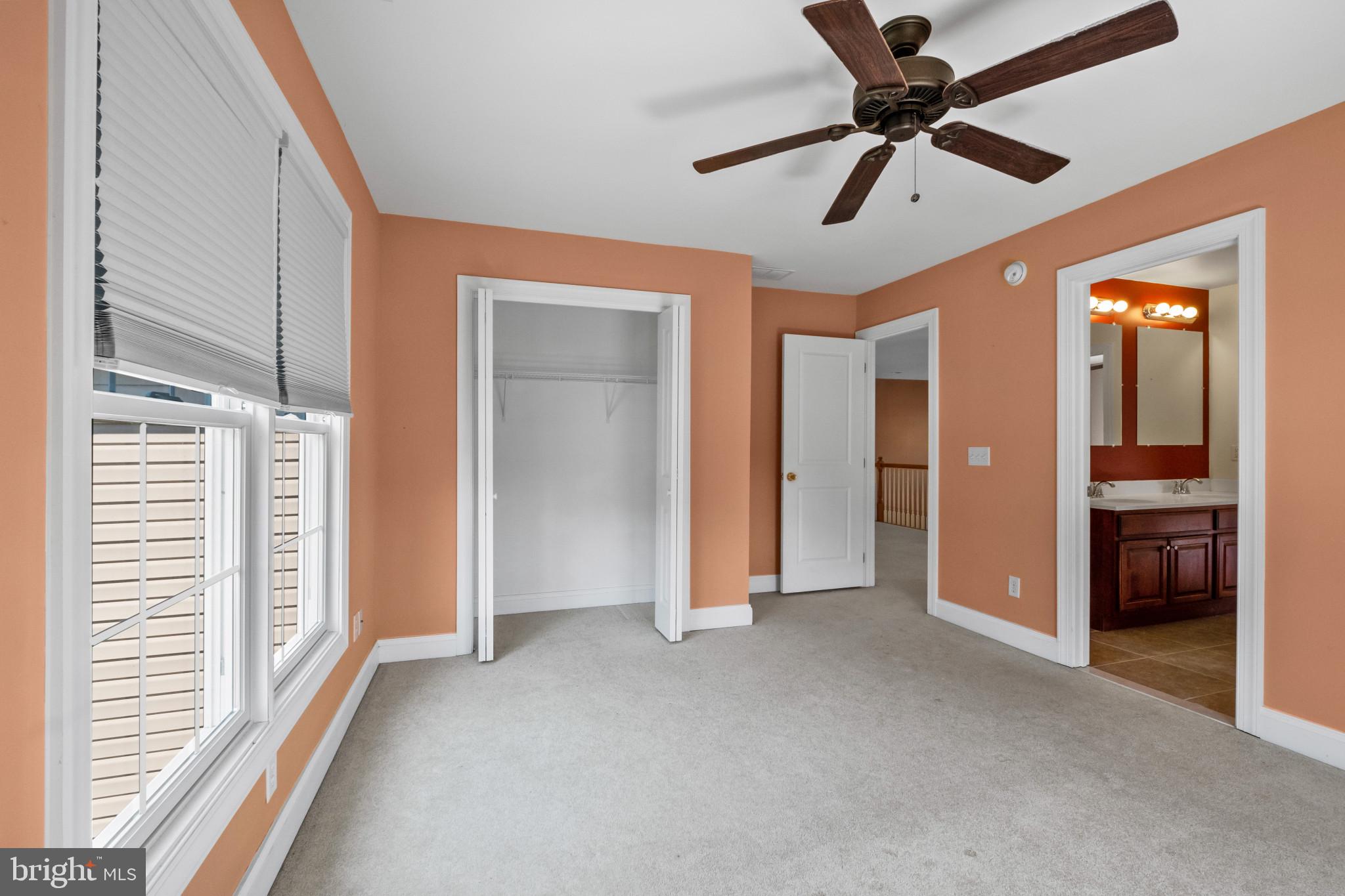 PINTAIL POINTE - Residential