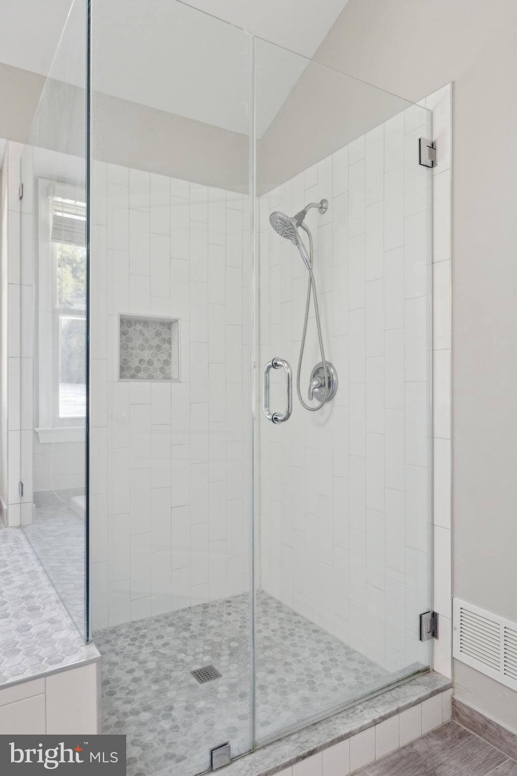 ROSE TREE ESTS - Residential