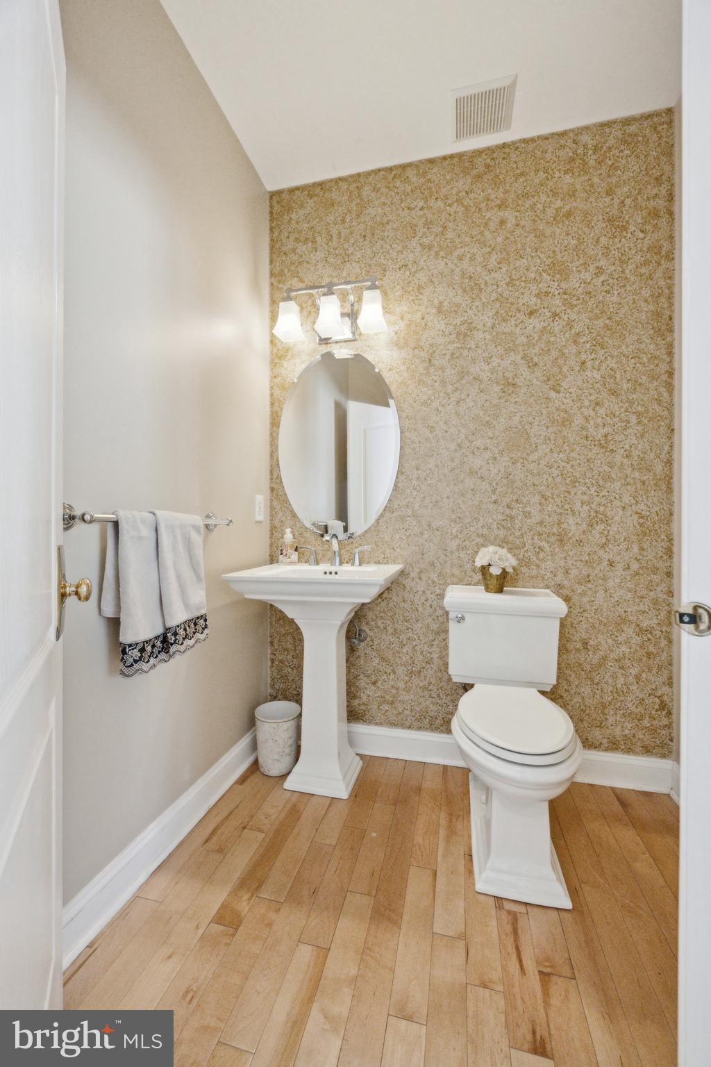 ROSE TREE ESTS - Residential