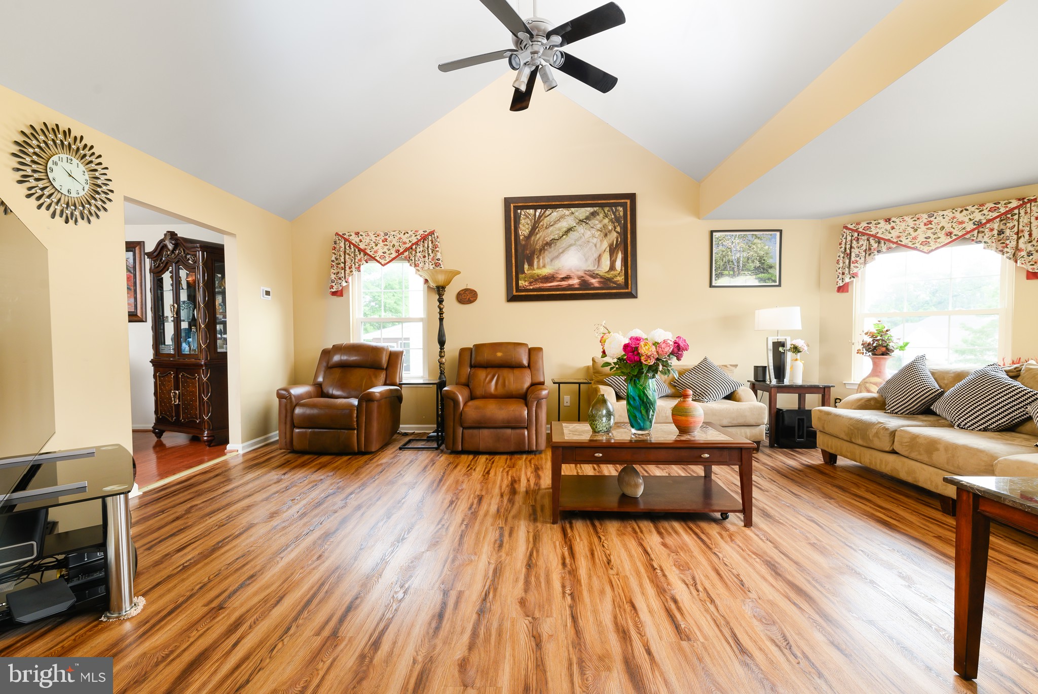 149 W FLAGSTONE DRIVE