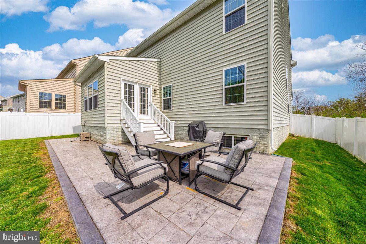 HOLLY RIDGE - Residential