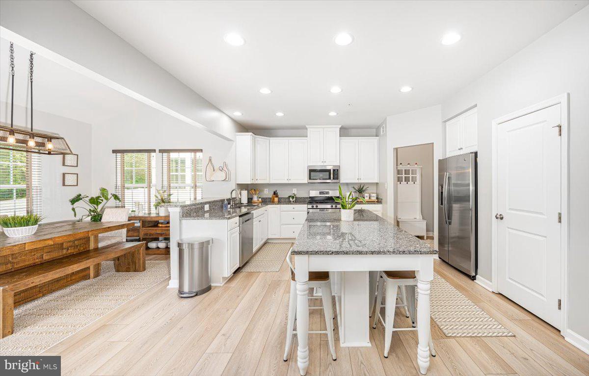 HOLLY RIDGE - Residential