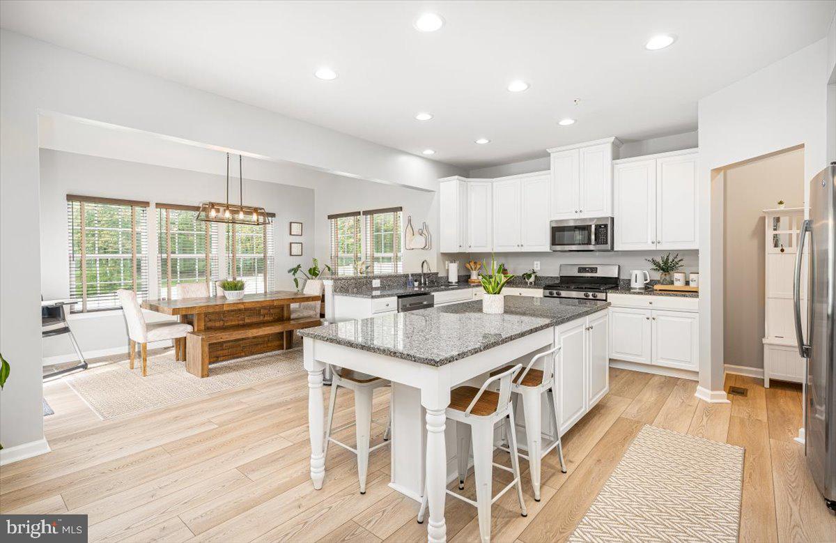 HOLLY RIDGE - Residential