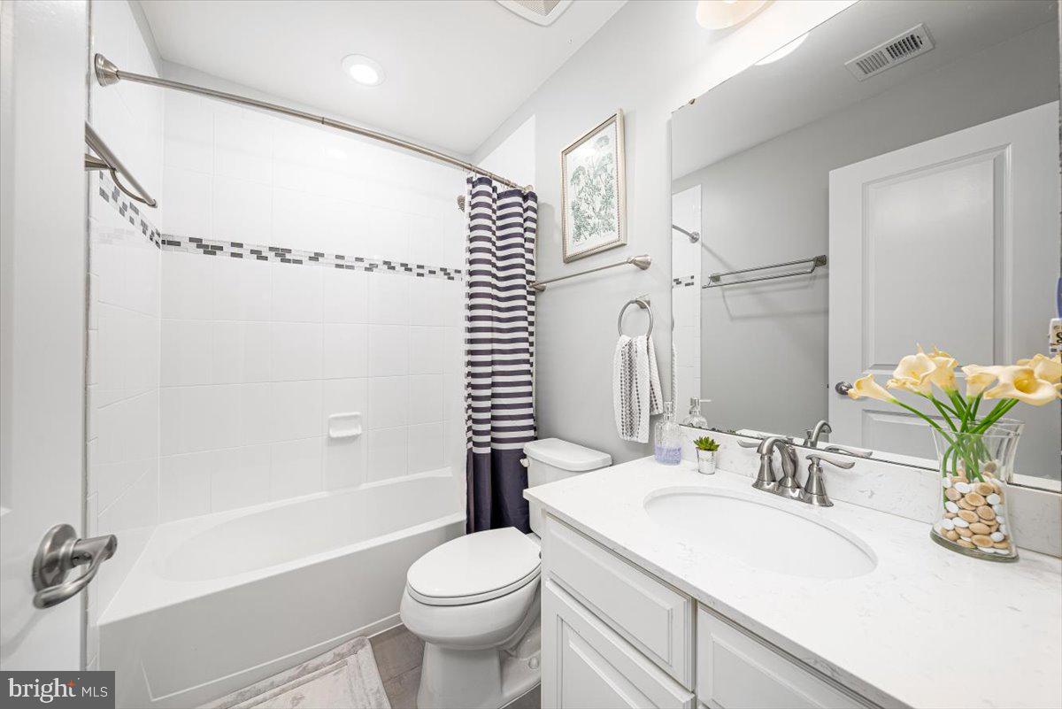 HOLLY RIDGE - Residential