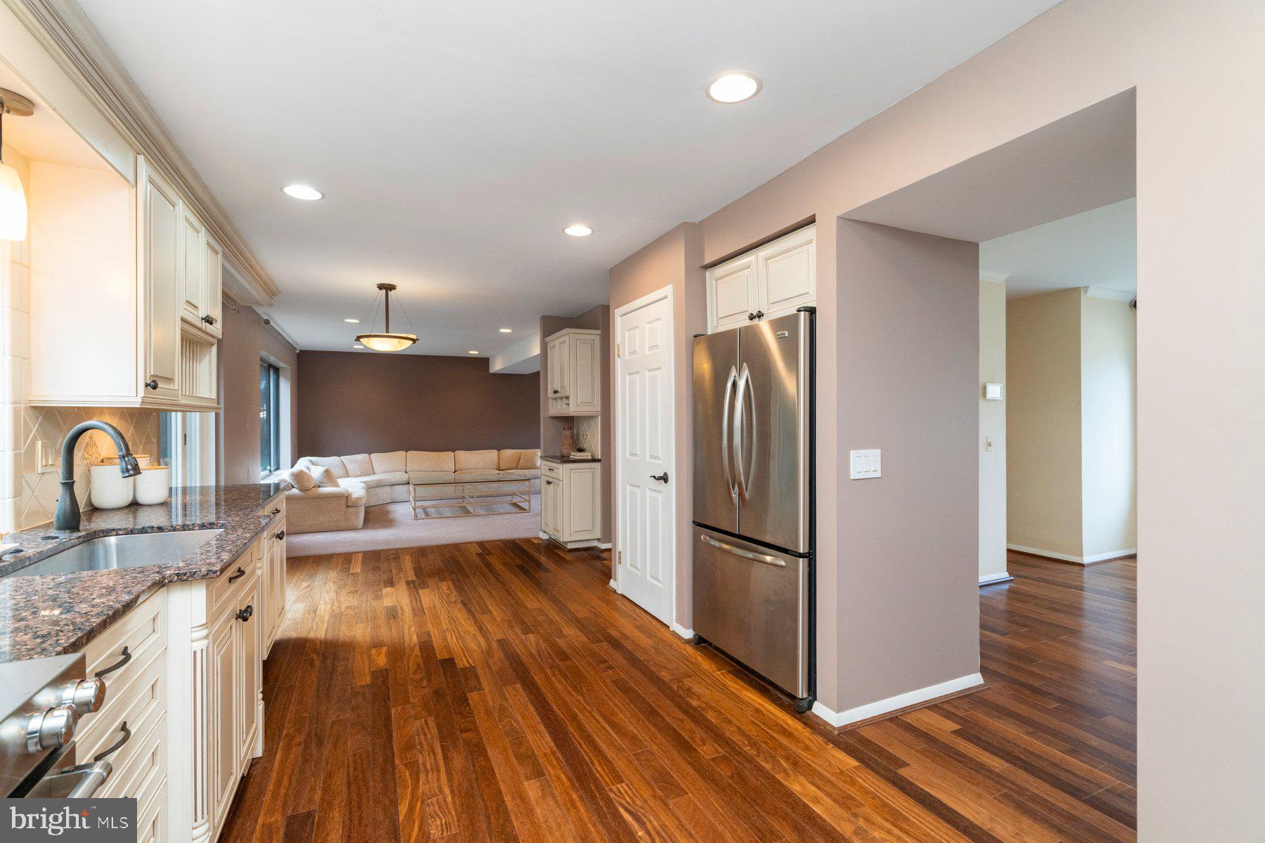 VELVET HILLS SOUTH - Residential