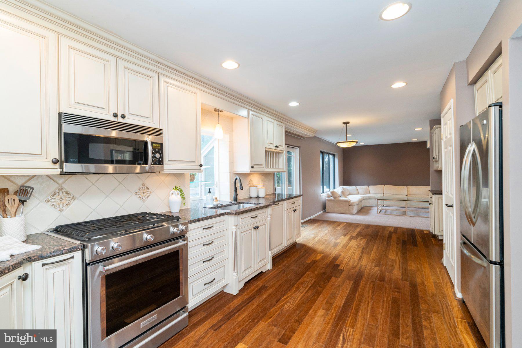 VELVET HILLS SOUTH - Residential