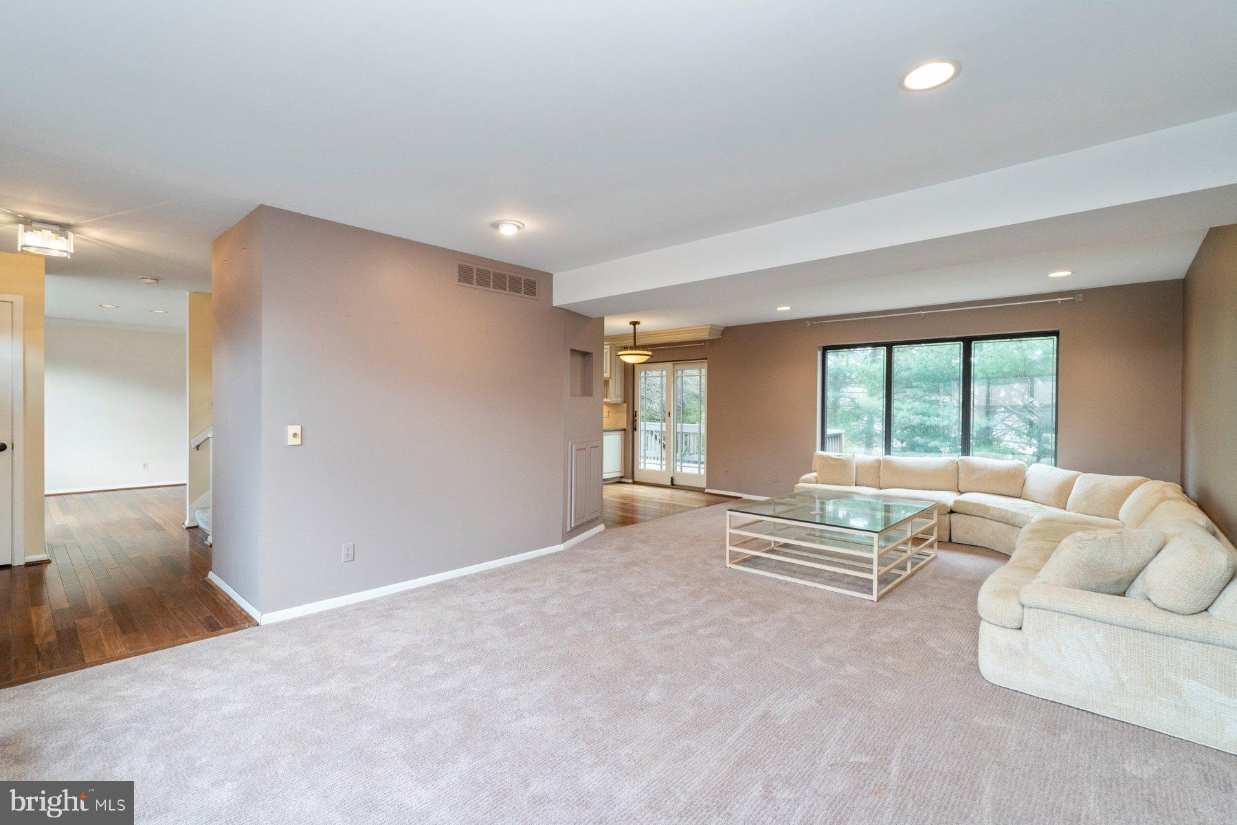 VELVET HILLS SOUTH - Residential