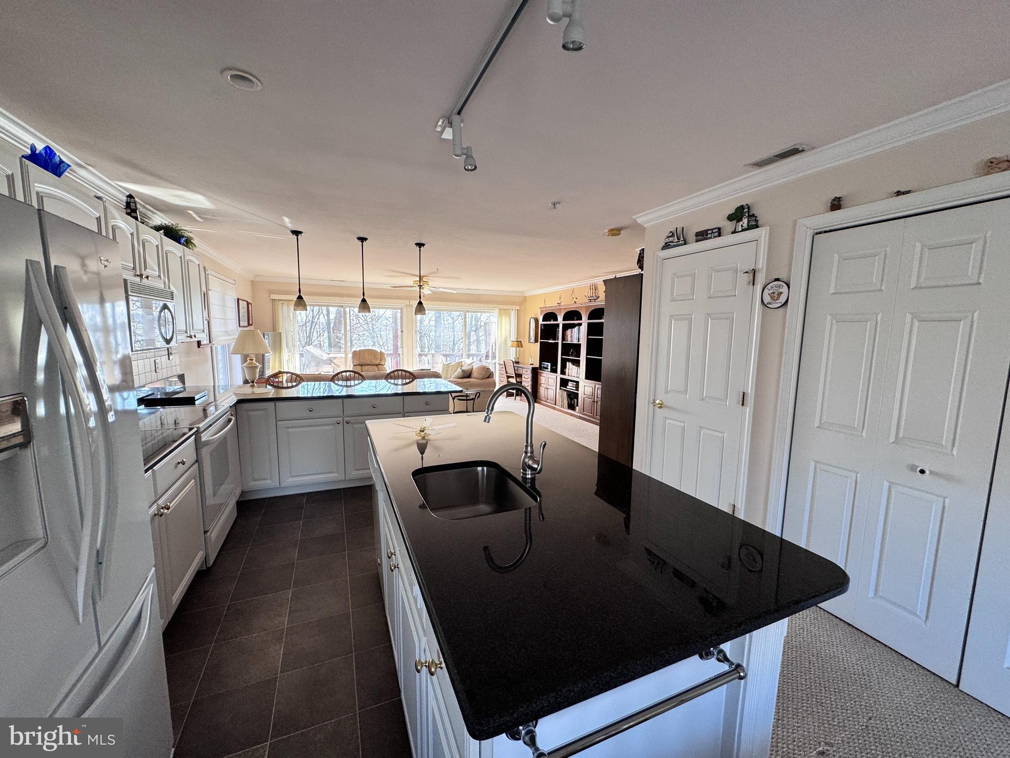 NORTH EAST ISLES - Residential