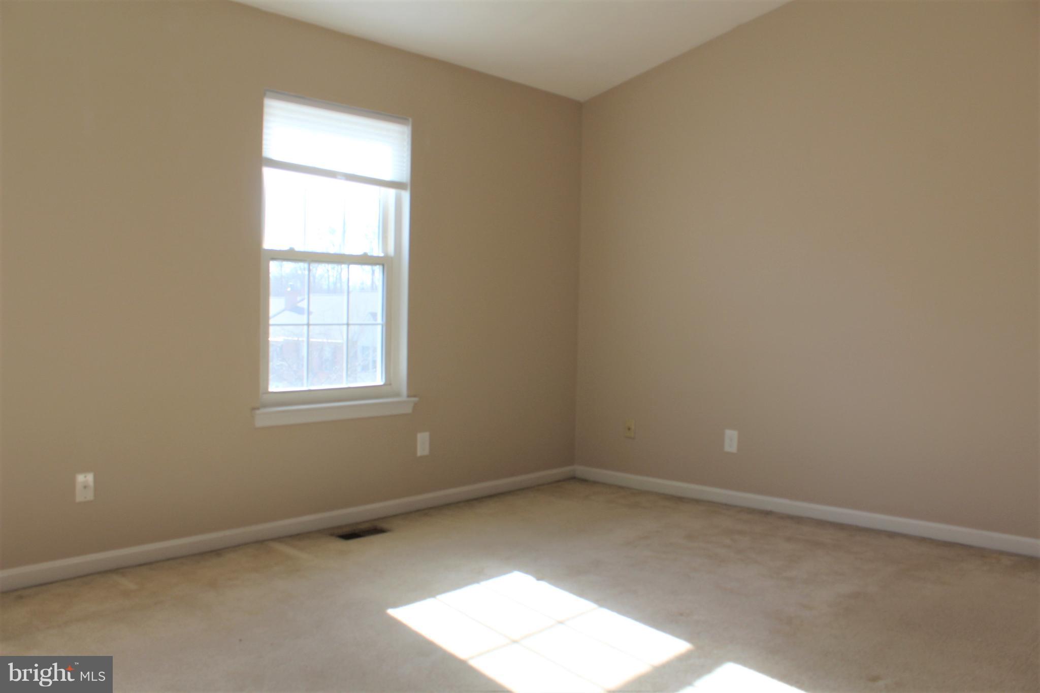 THOMAS RUN - Residential Lease