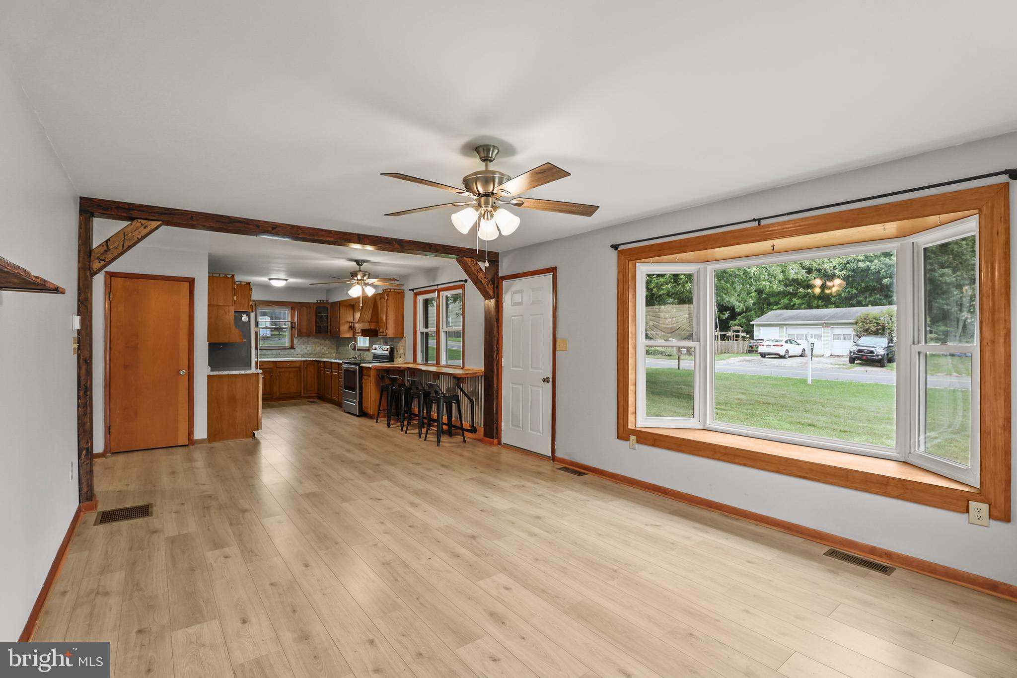 2152 WHITE HALL ROAD