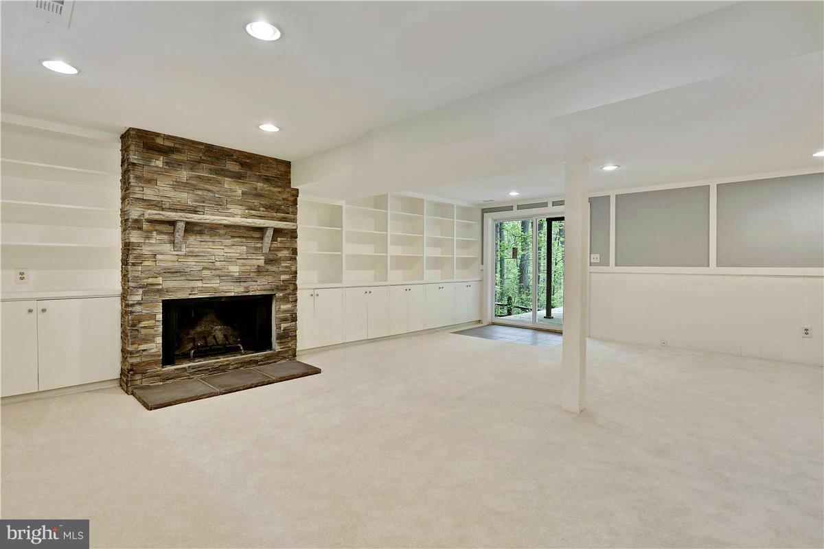 CHESTNUT RIDGE - Residential