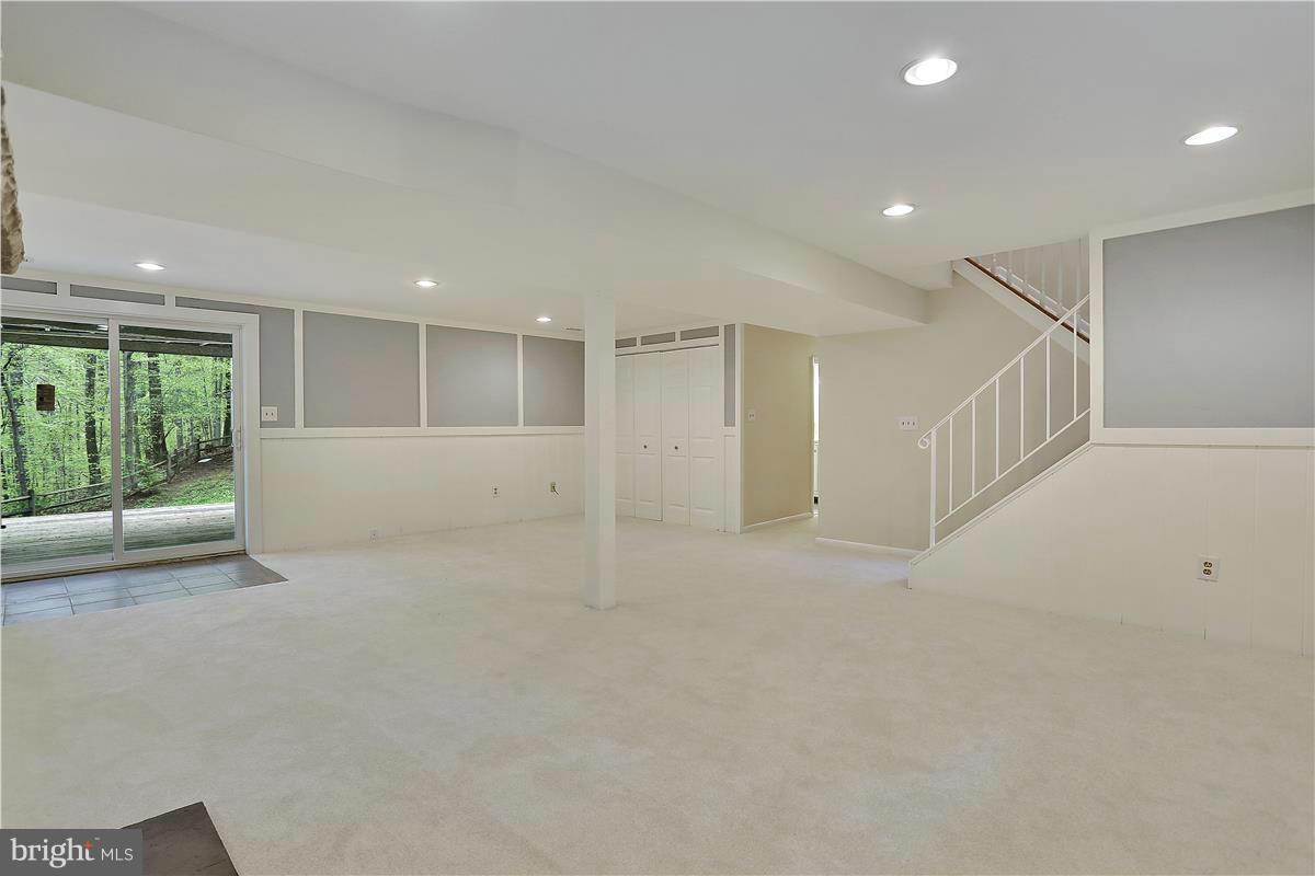 CHESTNUT RIDGE - Residential