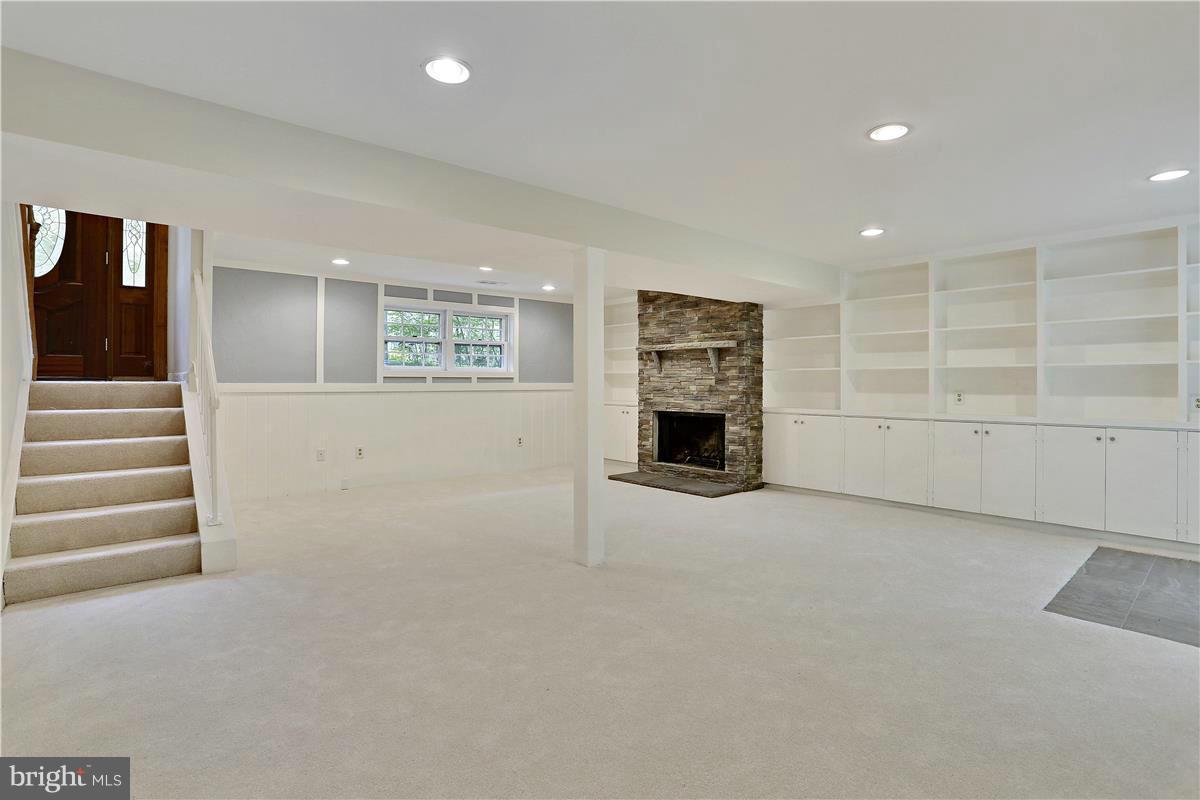 CHESTNUT RIDGE - Residential