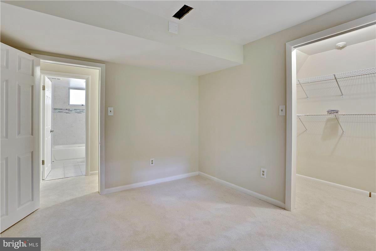 CHESTNUT RIDGE - Residential