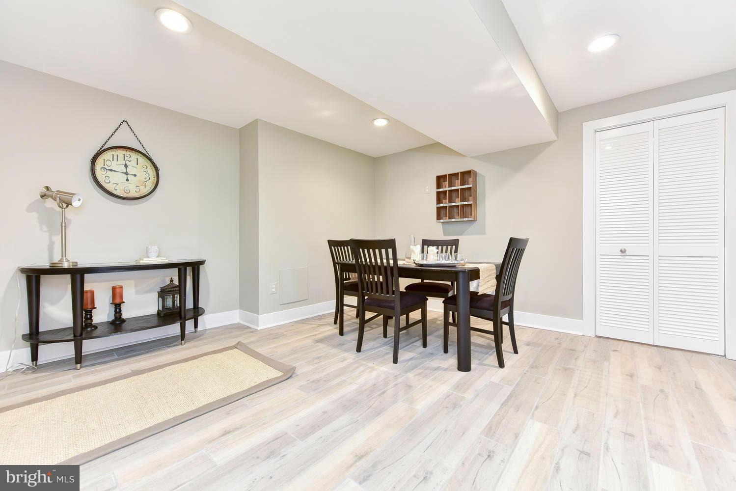 ROSEMONT - Residential