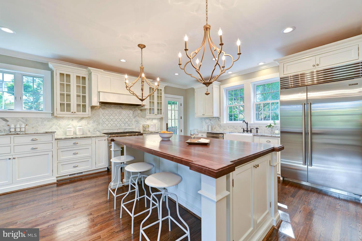 ROSEMONT - Residential