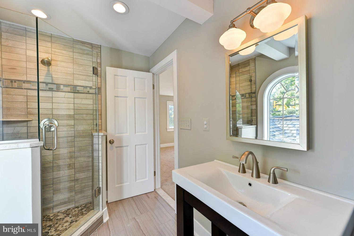 ROSEMONT - Residential