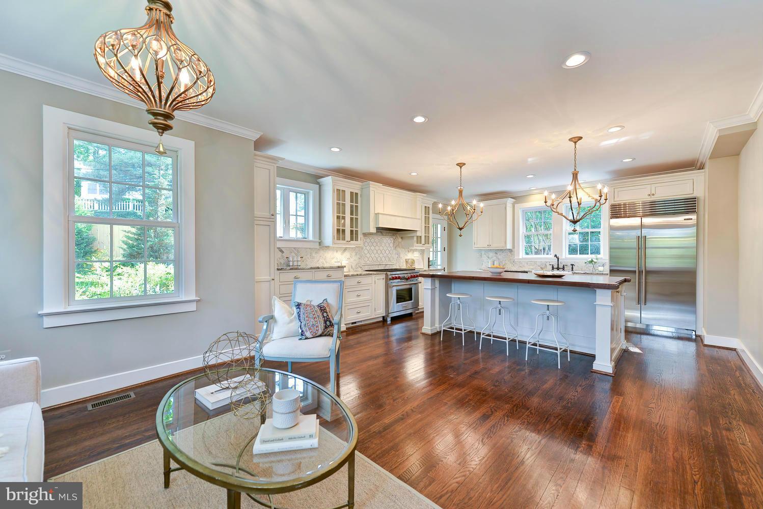 ROSEMONT - Residential