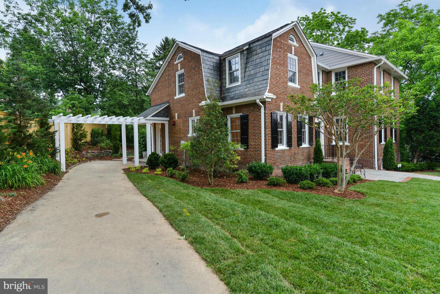 ROSEMONT - Residential