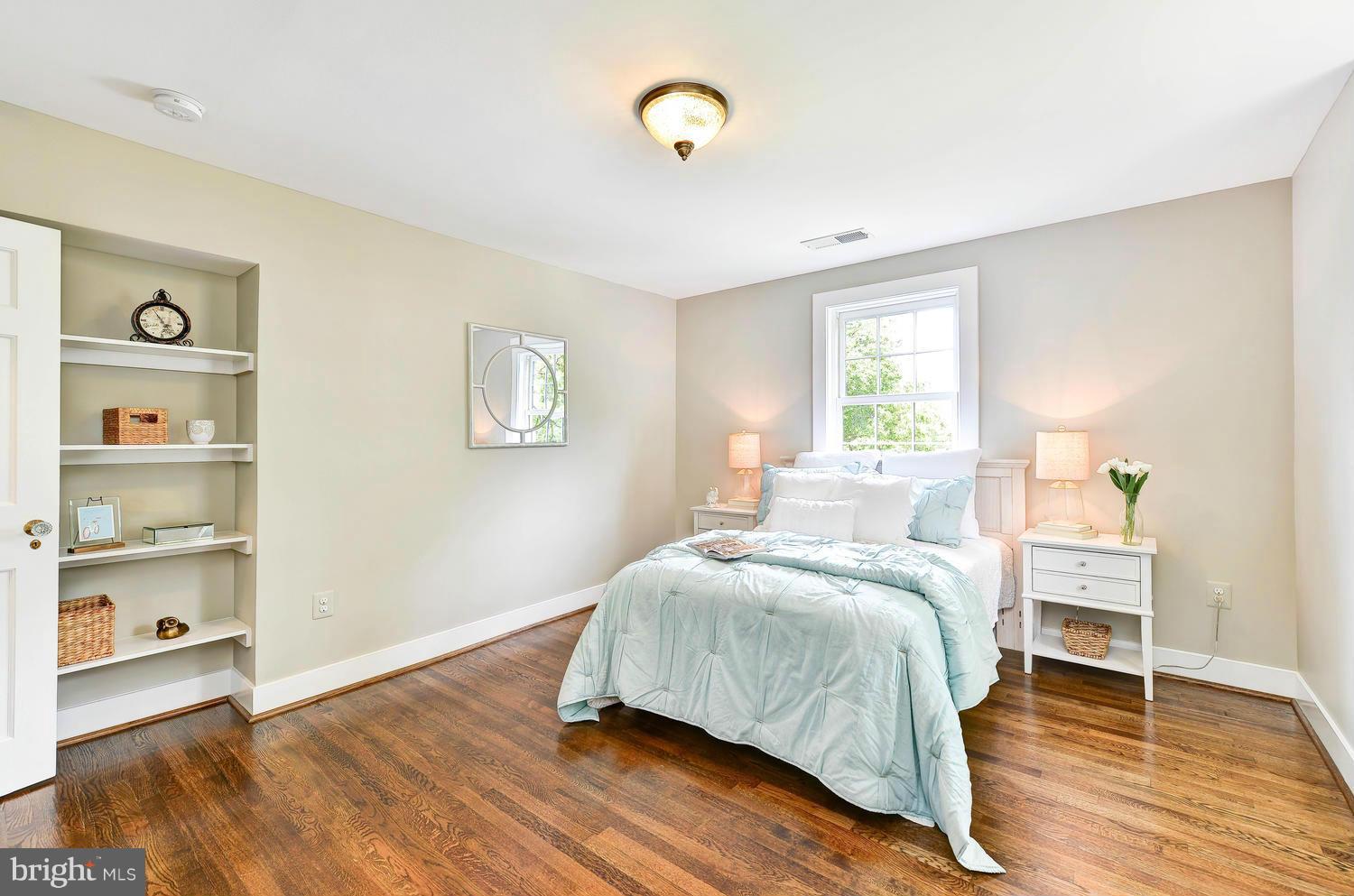 ROSEMONT - Residential