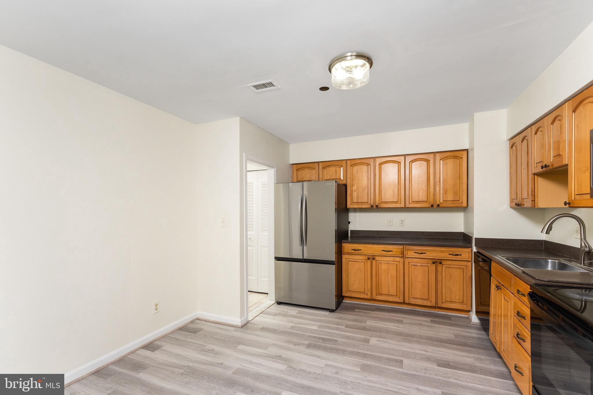 SKYLINE HOUSE - Residential Lease