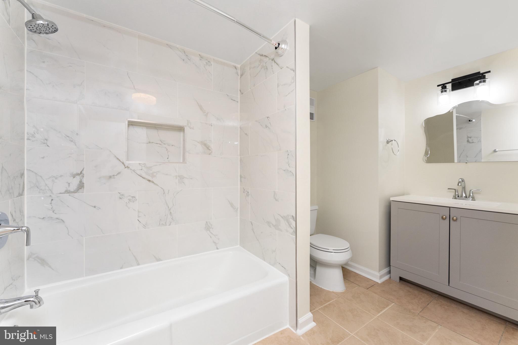 SKYLINE HOUSE - Residential Lease