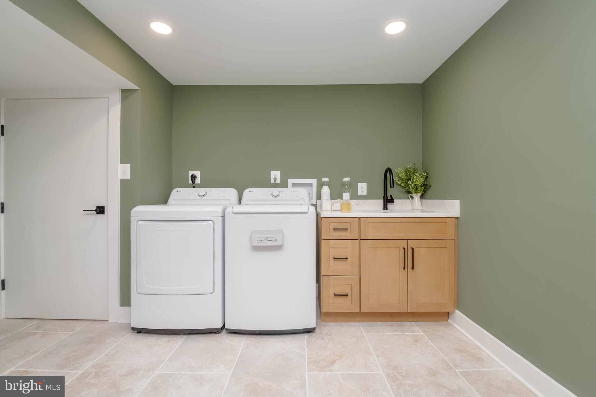 NORTH GREEN RIDGE - Residential