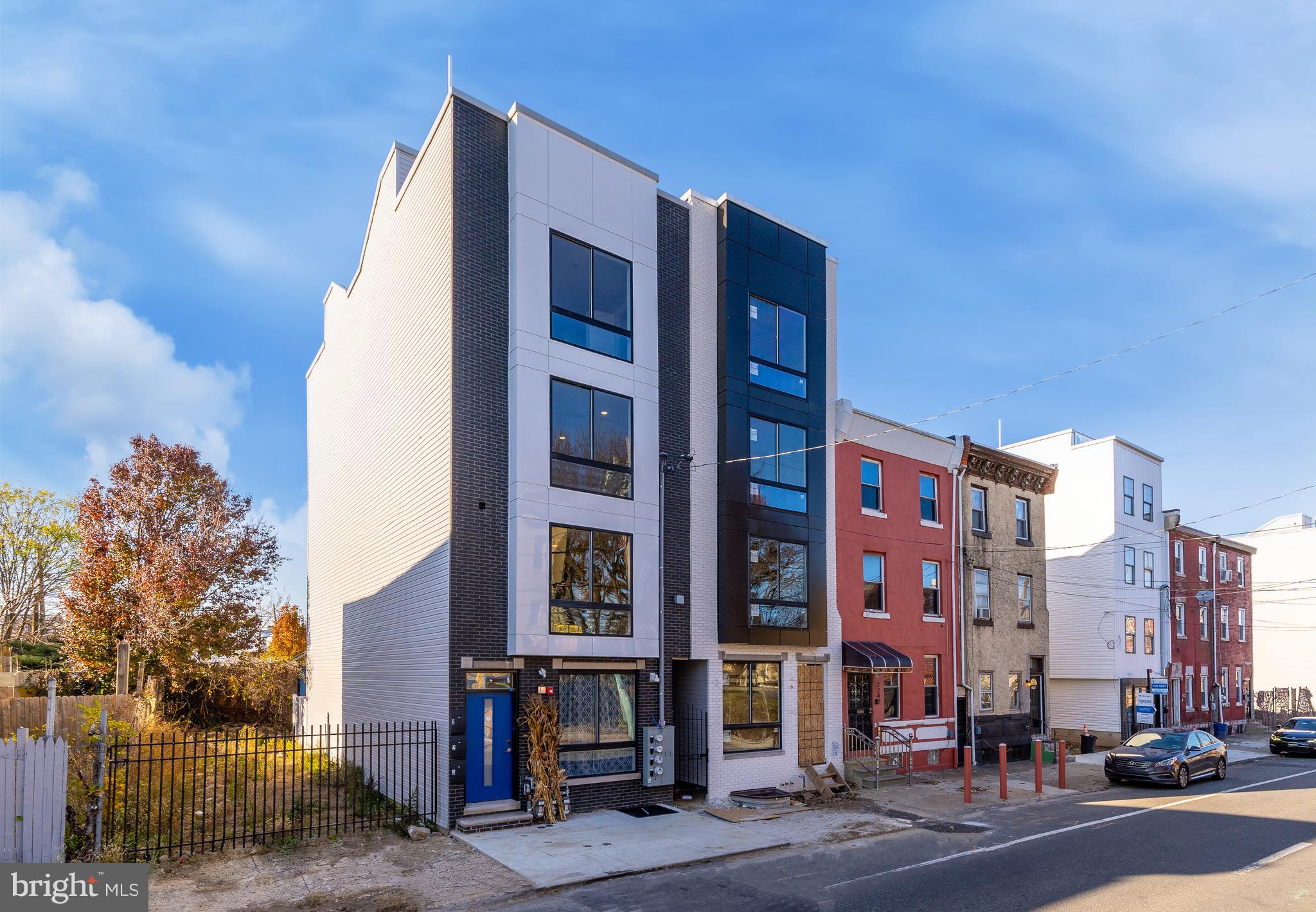 OLDE KENSINGTON - Residential Lease