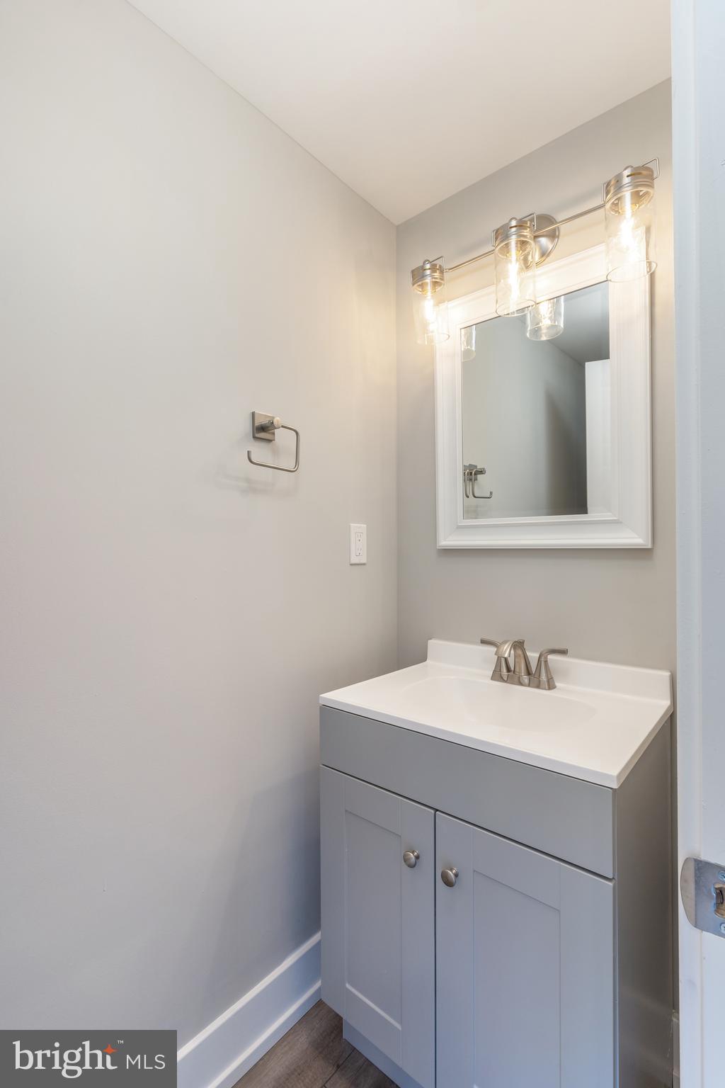 OLDE KENSINGTON - Residential Lease