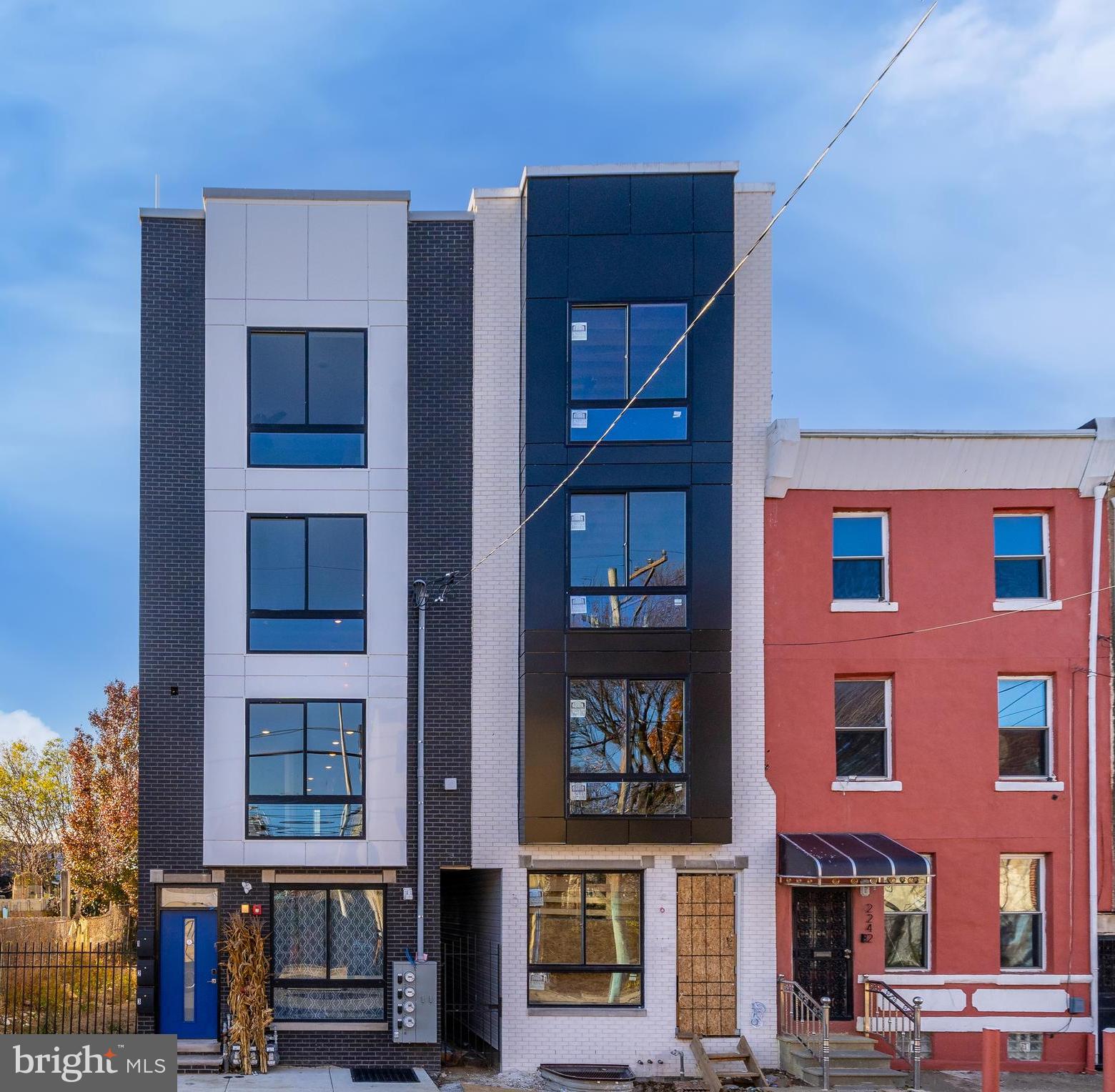 OLDE KENSINGTON - Residential Lease