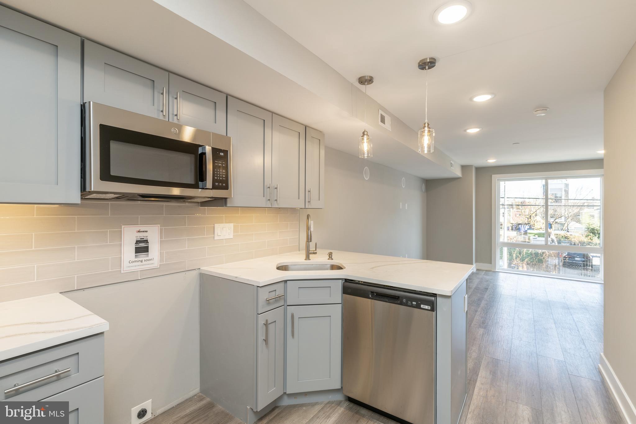 OLDE KENSINGTON - Residential Lease