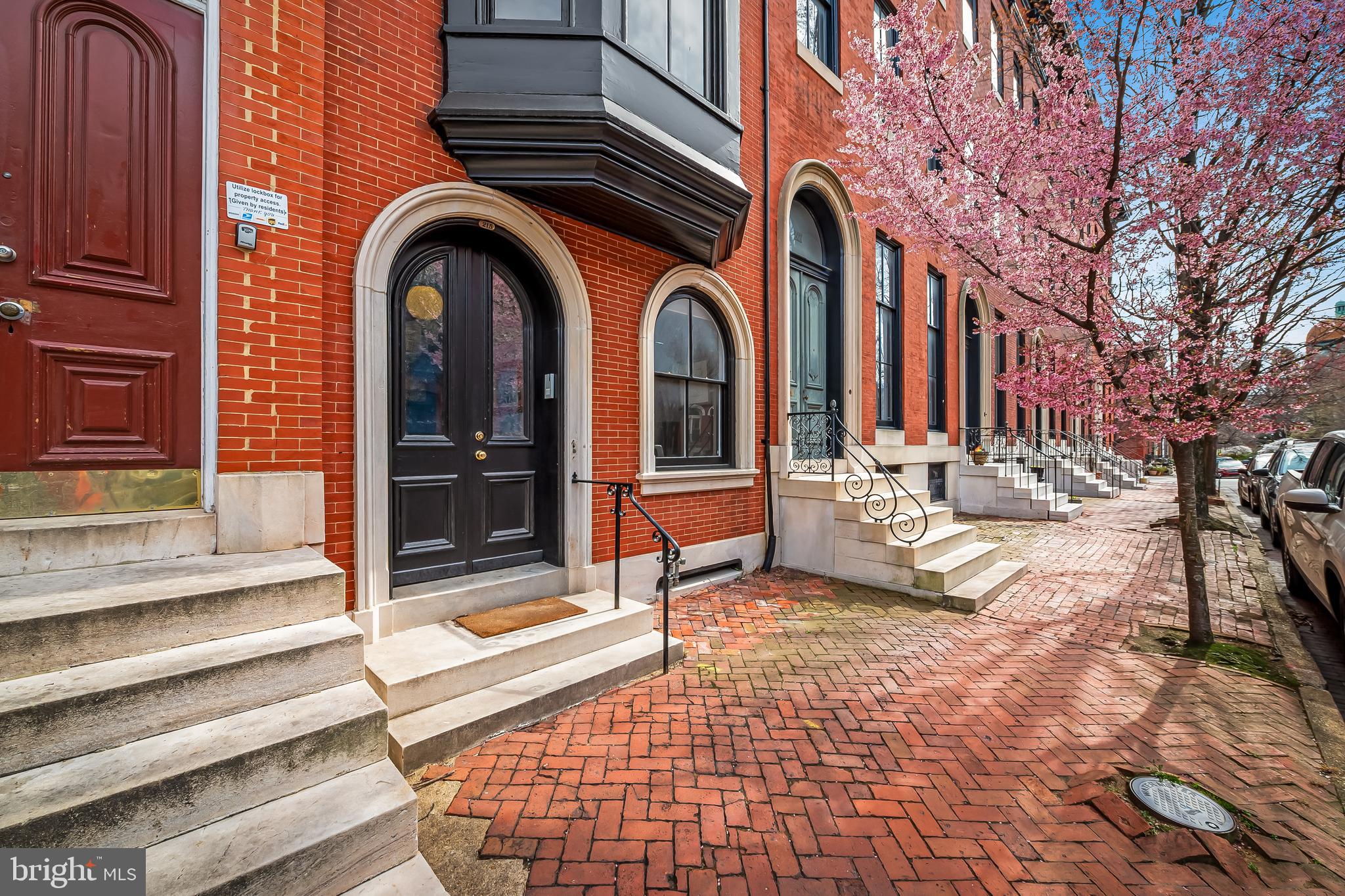 215 W LANVALE STREET