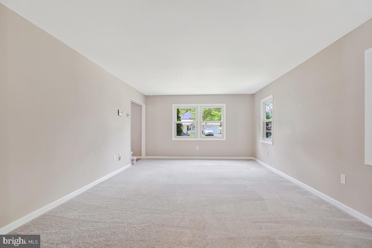 SOMERSET AT BELAIR - Residential