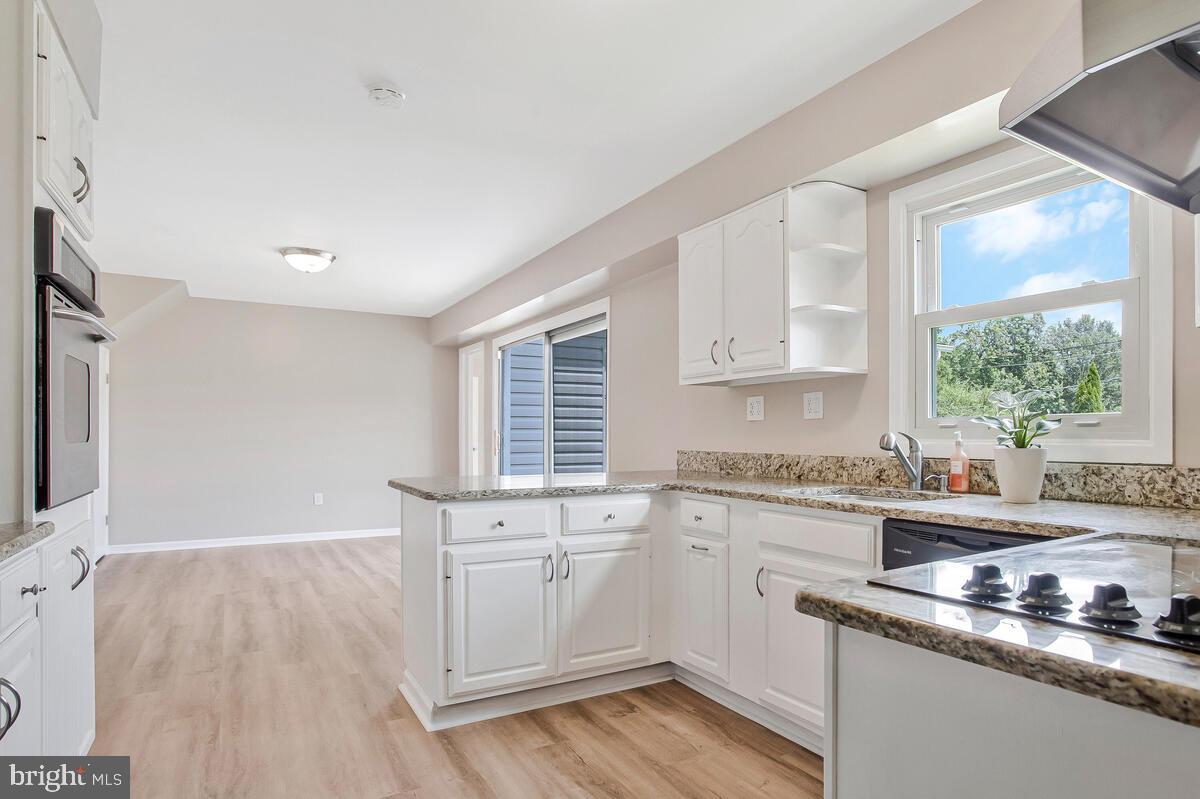 SOMERSET AT BELAIR - Residential