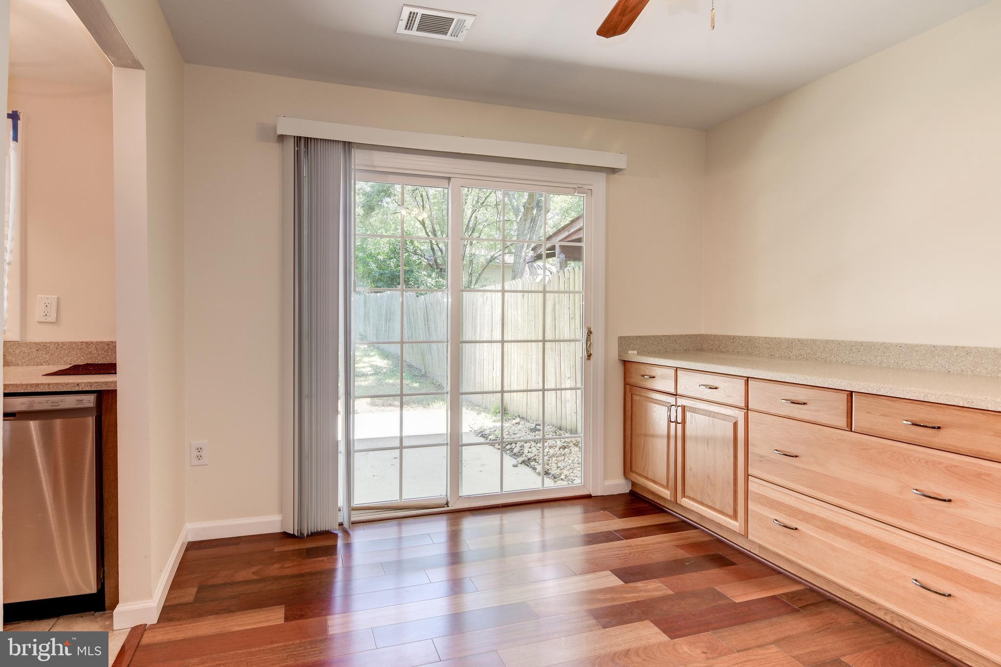 MAPLE RIDGE - Residential