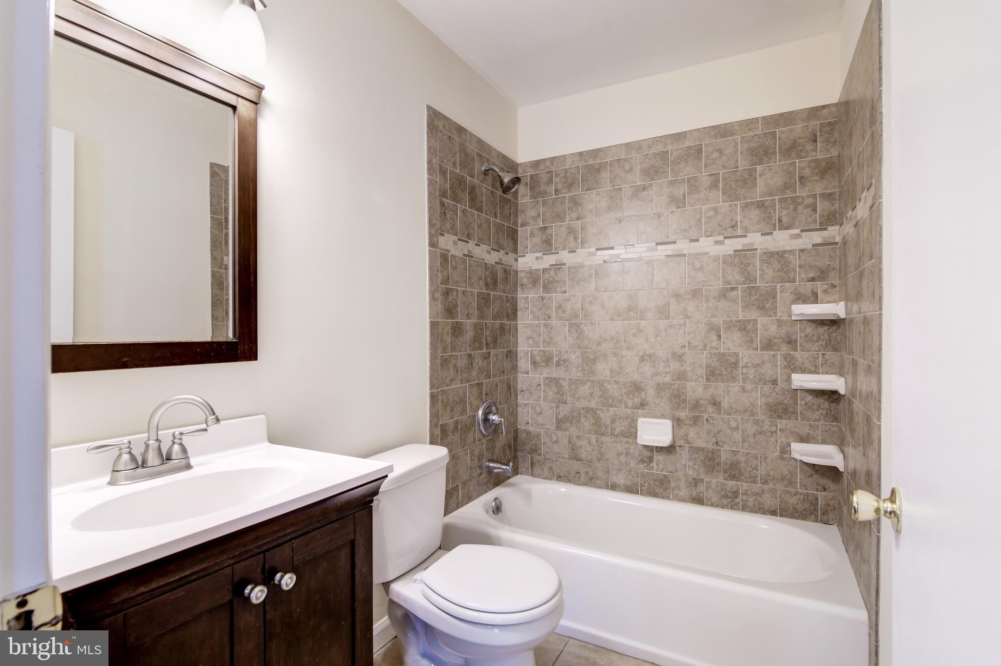 MAPLE RIDGE - Residential