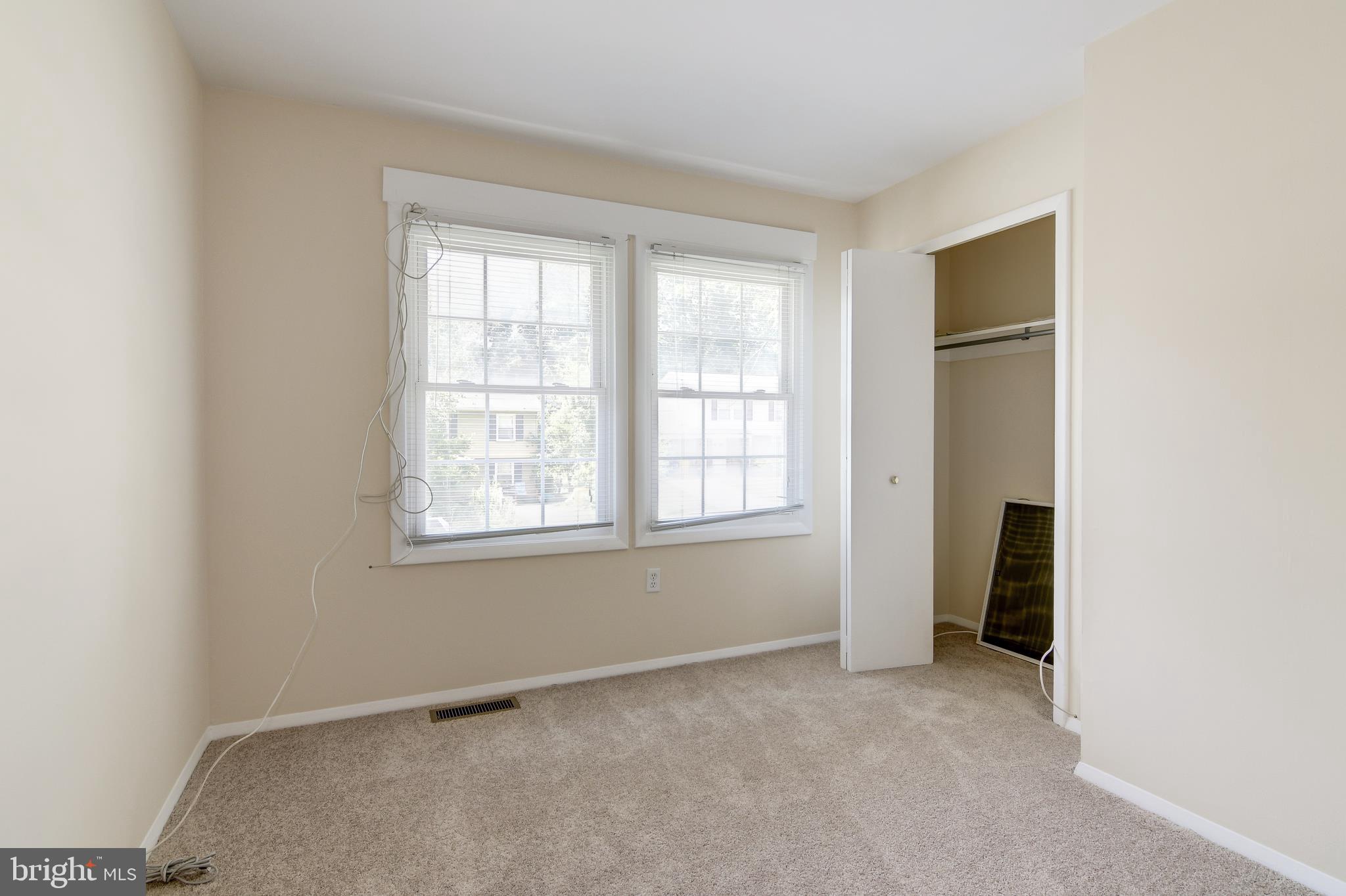 MAPLE RIDGE - Residential