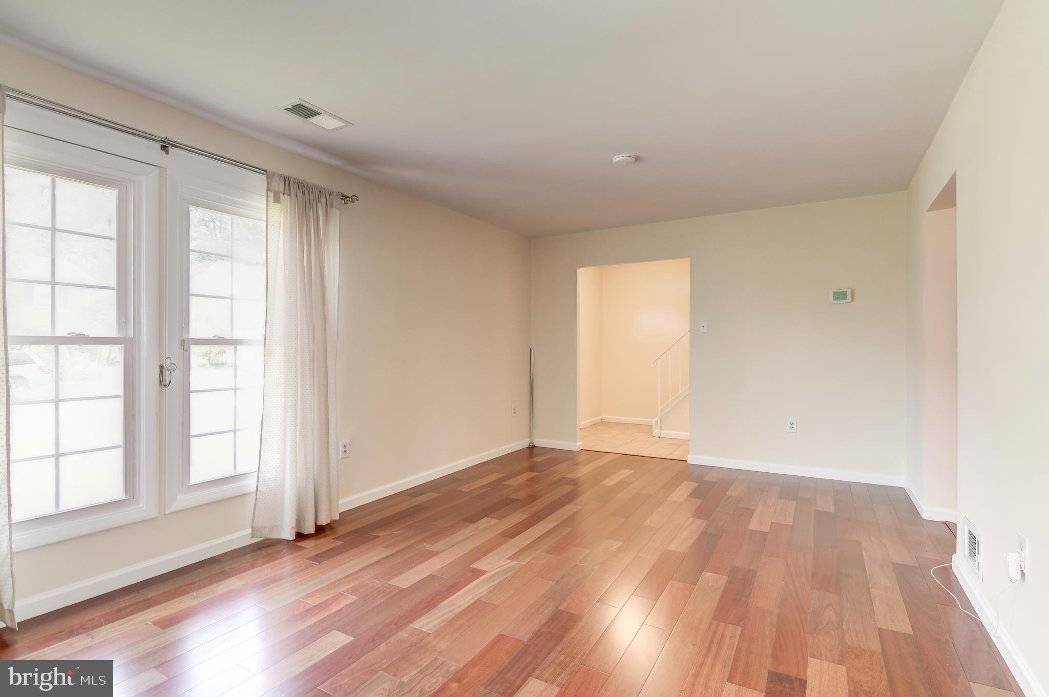 MAPLE RIDGE - Residential