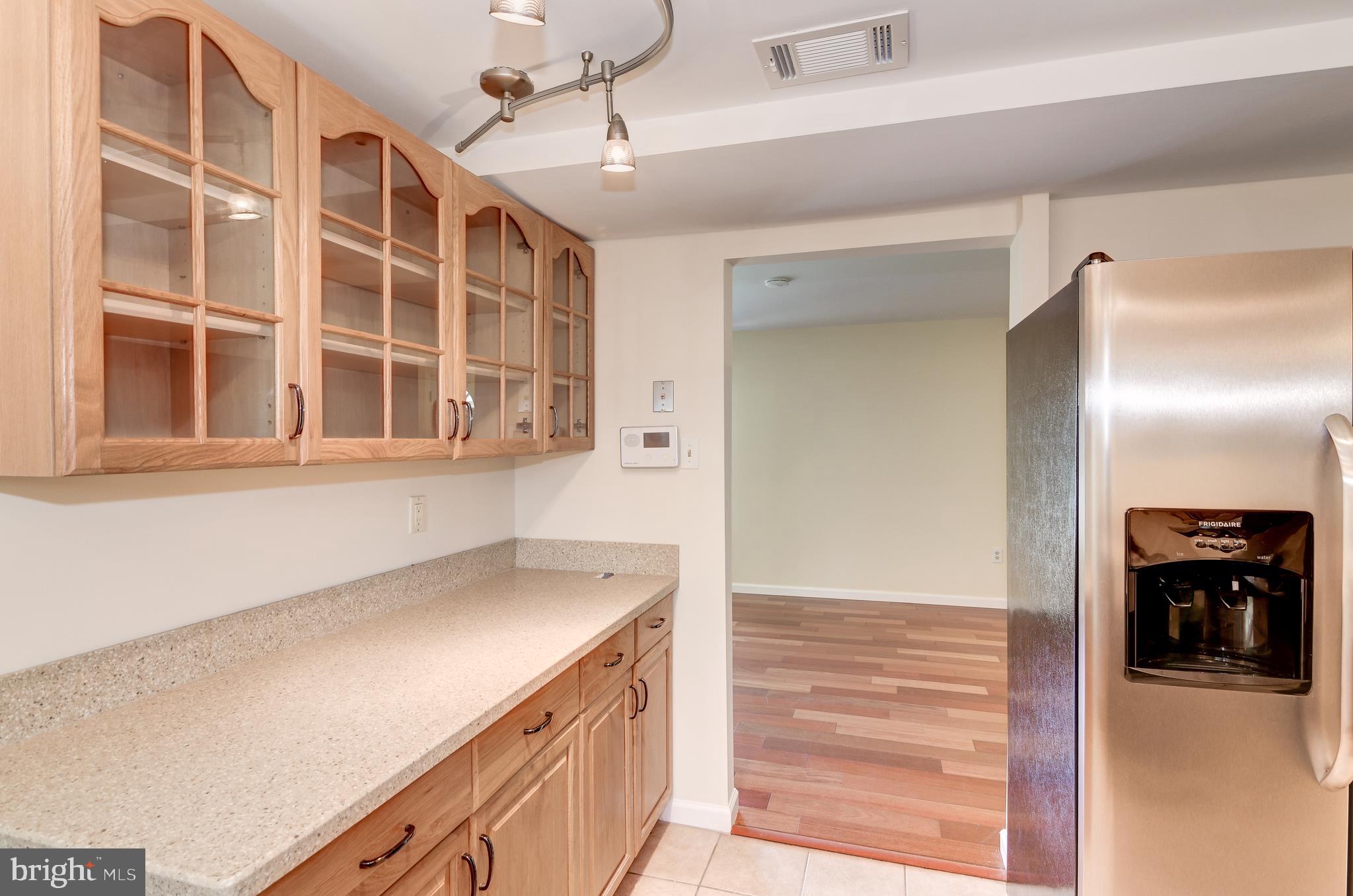 MAPLE RIDGE - Residential