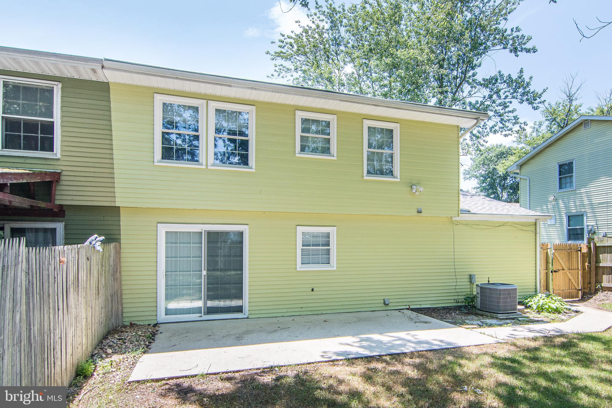 MAPLE RIDGE - Residential