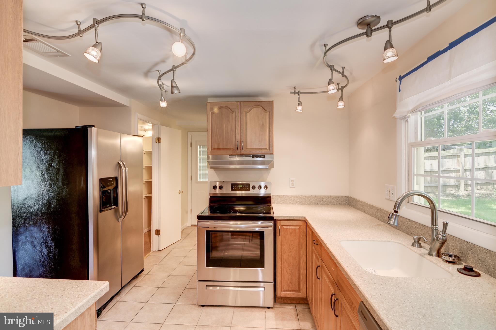 MAPLE RIDGE - Residential