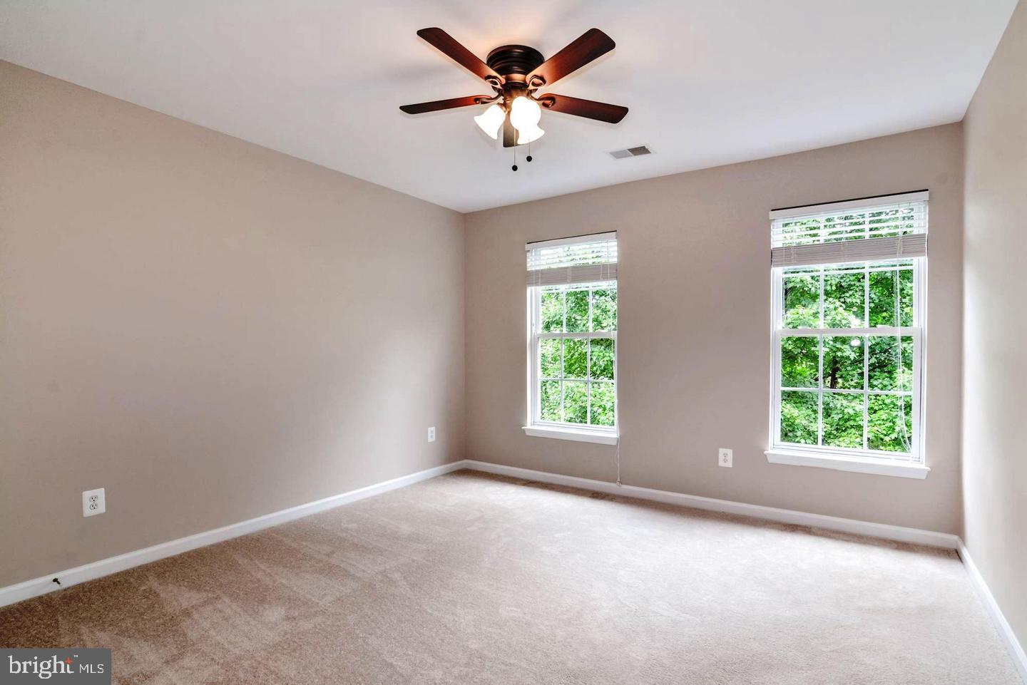 STOWE OF AMYCLAE - Residential Lease