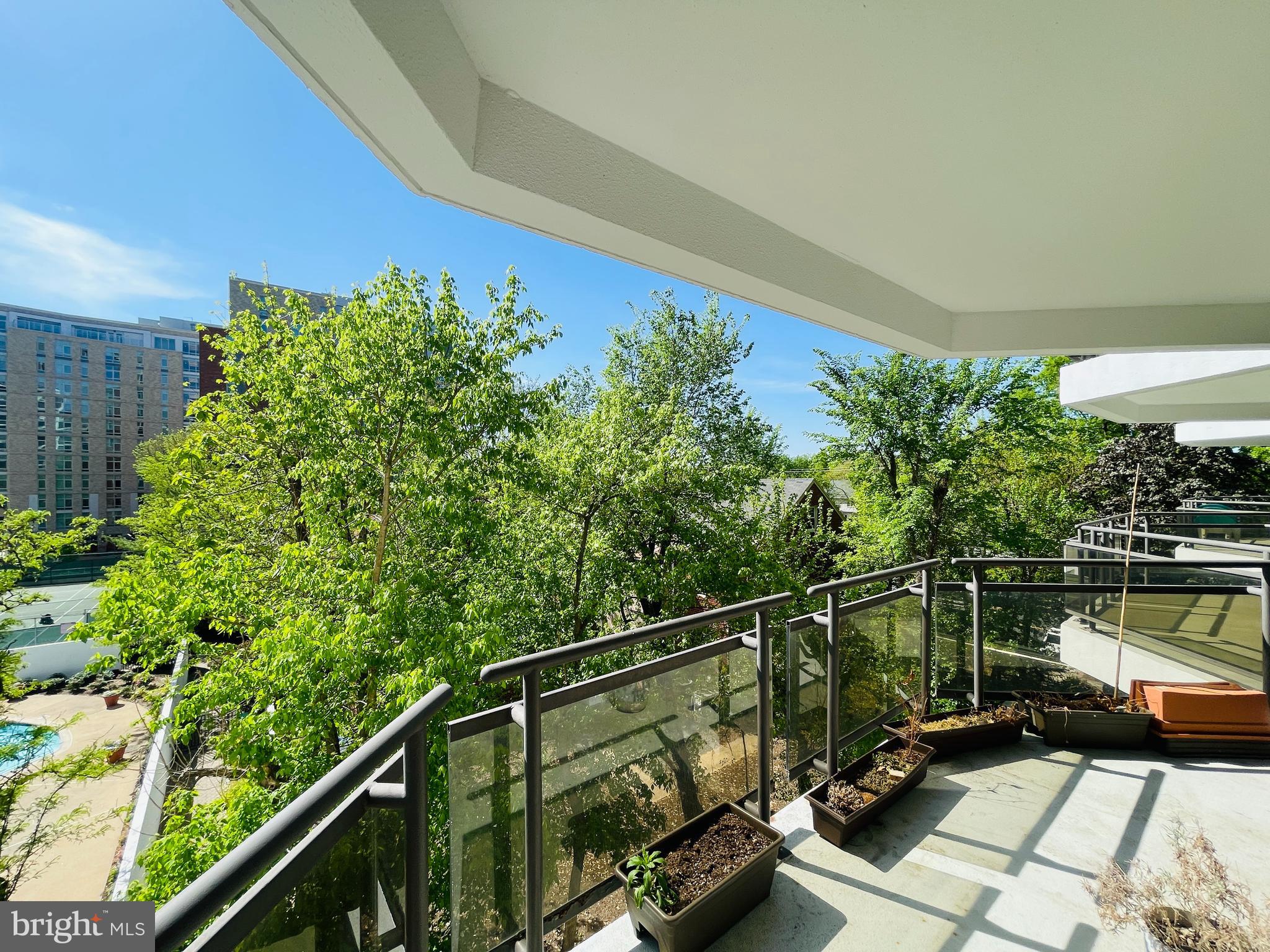 ATRIUM - Residential Lease