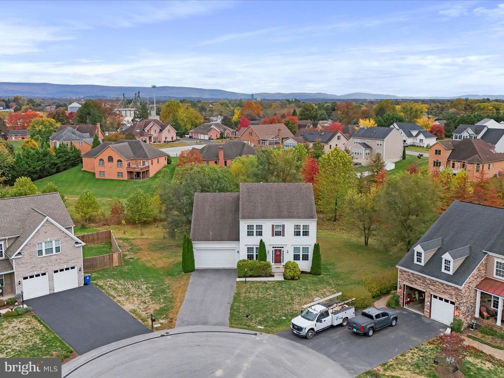 Photo of 19111 Black Maple Way, HAGERSTOWN, MD 21742 (MLS # MDWA2032322)