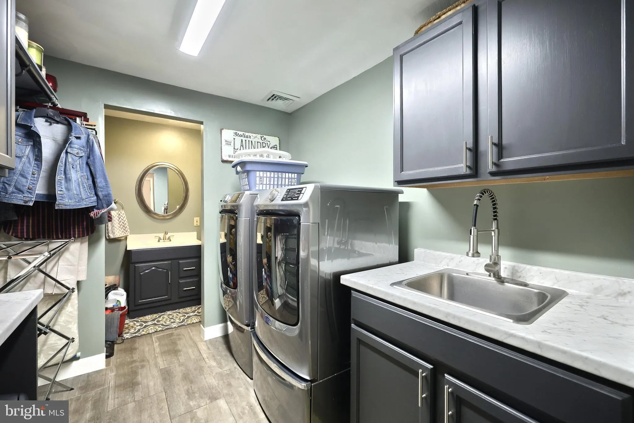 East Berlin, Pennsylvania 17316, United States, 3 Bedrooms Bedrooms, ,4 BathroomsBathrooms,Residential,Pending,136901