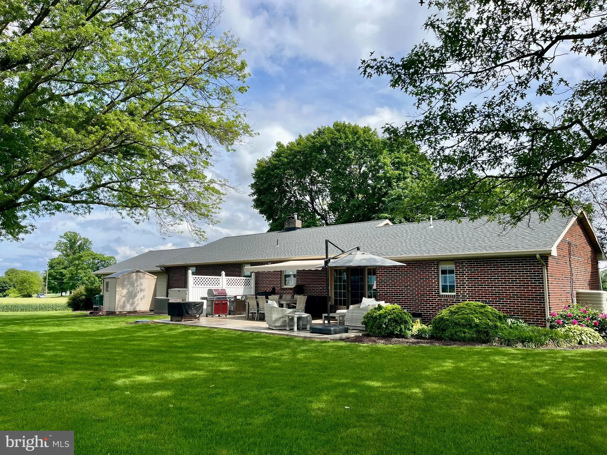 East Berlin, Pennsylvania 17316, United States, 3 Bedrooms Bedrooms, ,4 BathroomsBathrooms,Residential,Pending,136901